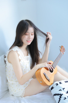 欧美致敬很多经典的黑白MV